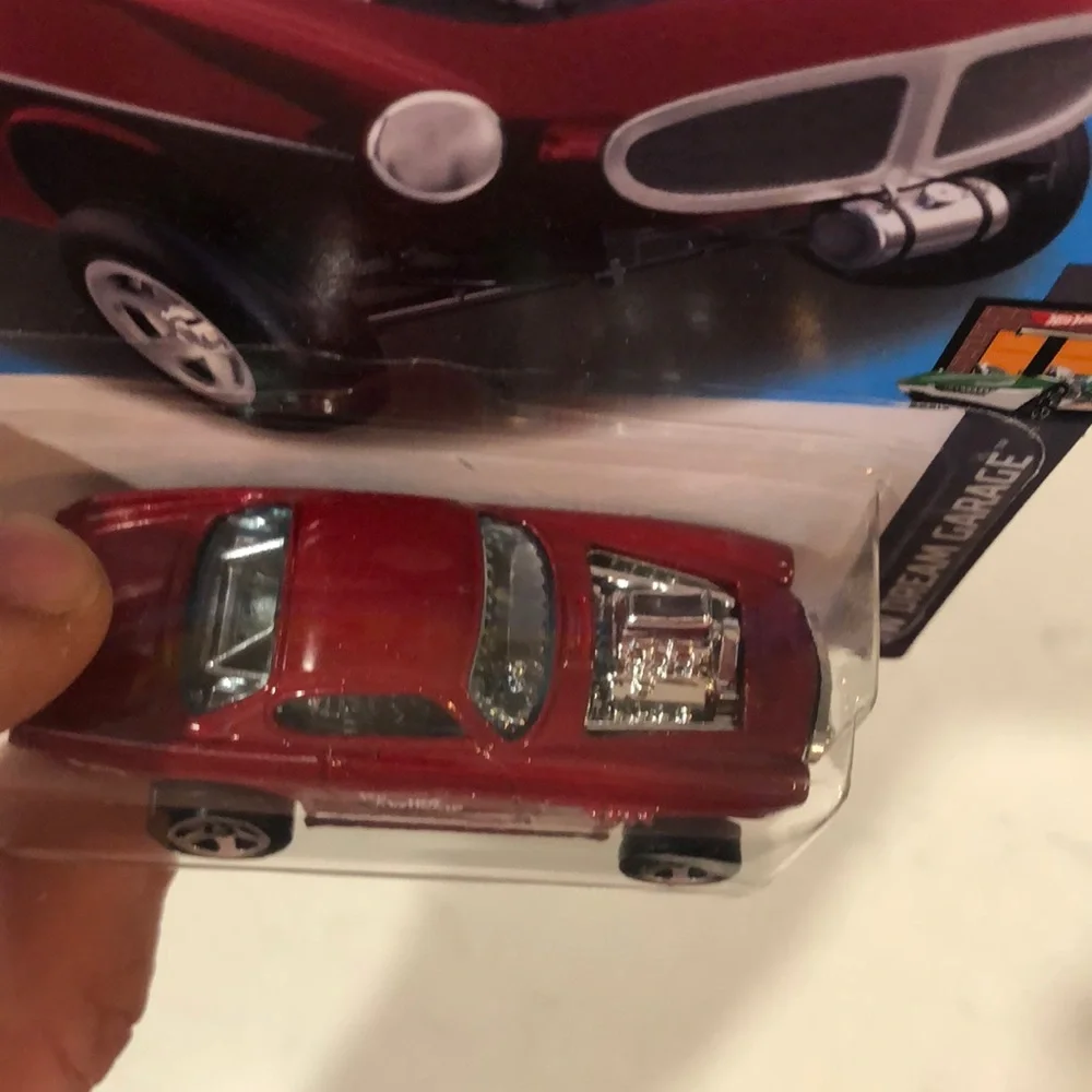 Red Volvo P1800 Gasser